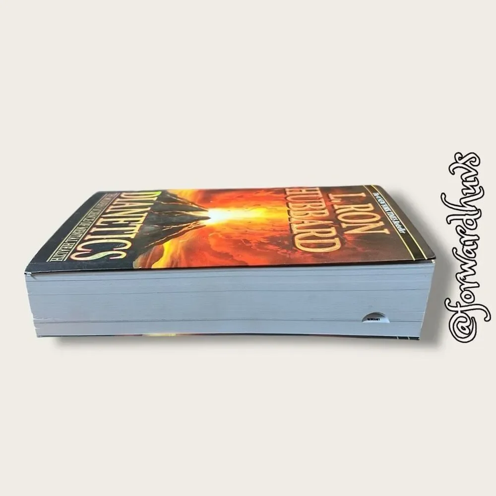 L. Ron Hubbard Dianetics: The Modern Science of Mental Health Paperback